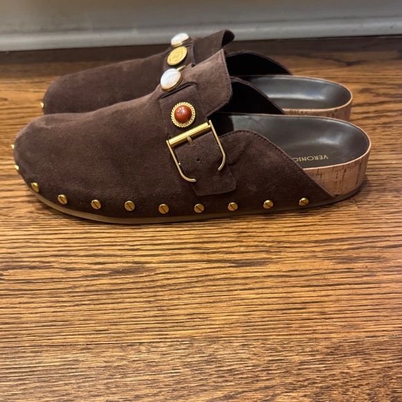 Veronica Beard Fern Espresso Brown Suede Charm Clogs Mules 10 - Picture 11 of 16